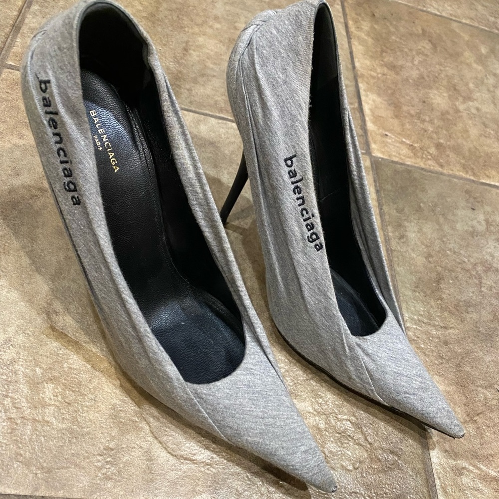 Knife Logo-embroidered Jersey And Leather Pumps In Grey